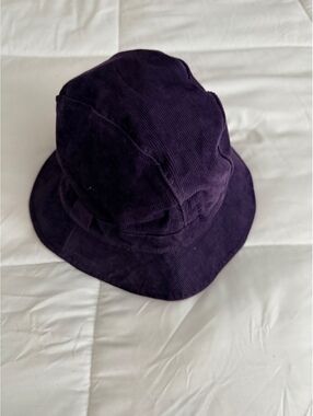 GAP Purple Corduroy Bucket Hat with Floral Lining Size S/M